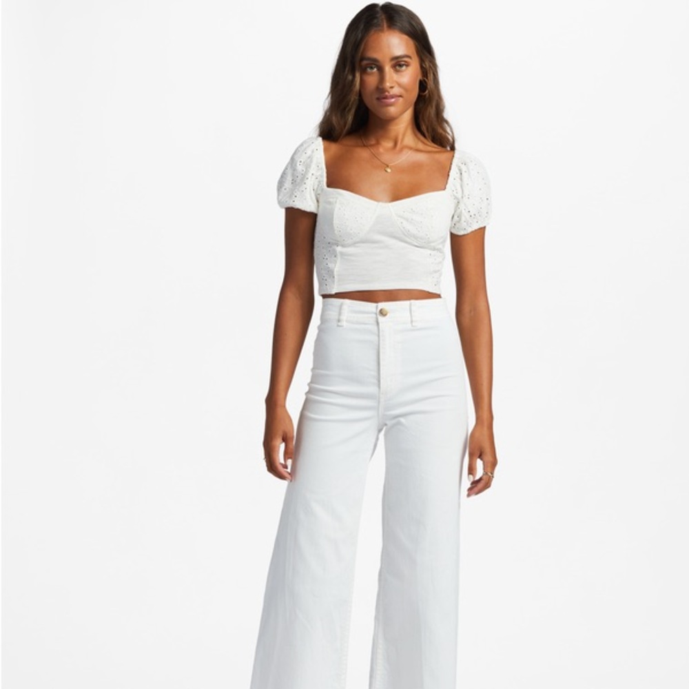 Billabong eyelet top